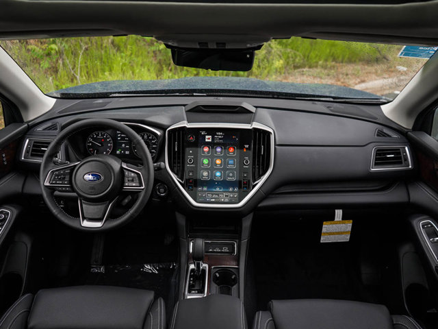 2025 Subaru Ascent Touring Image 11 of 26