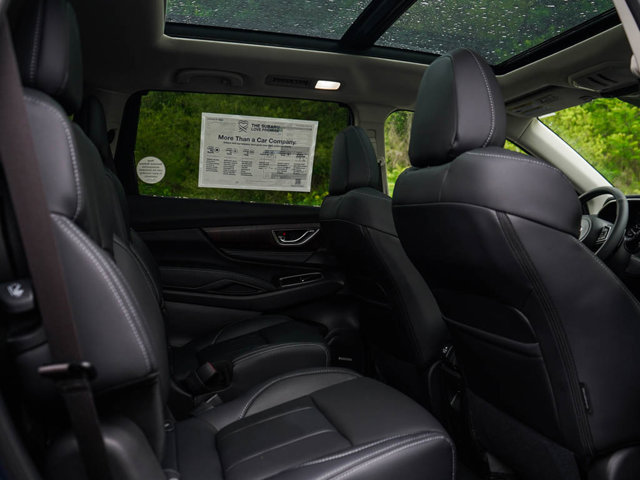 2025 Subaru Ascent Touring Image 9 of 26