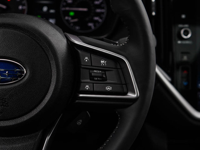 2025 Subaru Ascent Touring Image 17 of 26