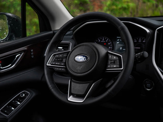 2025 Subaru Ascent Touring Image 15 of 26