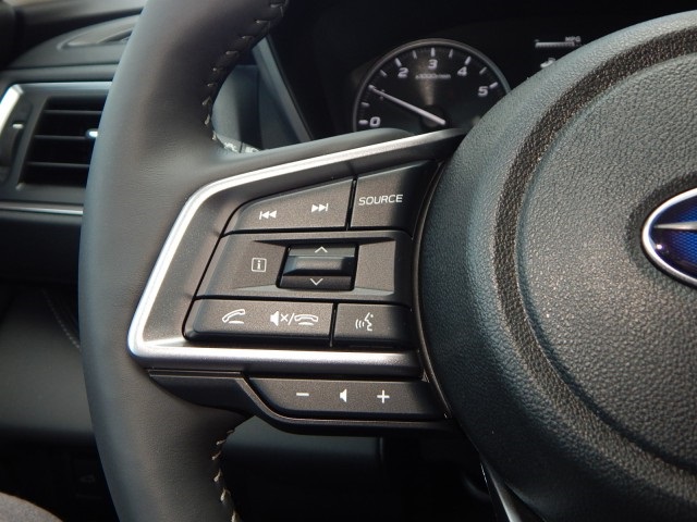 Vehicle image 28 of 30