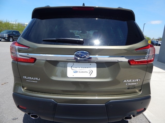 Vehicle image 4 of 30
