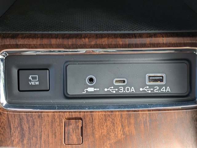 2025 Subaru Ascent Touring Image 24 of 29