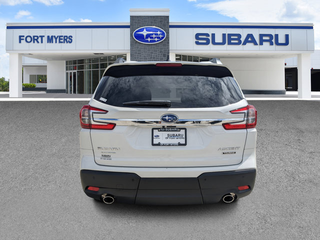 2025 Subaru Ascent Touring Image 7 of 29