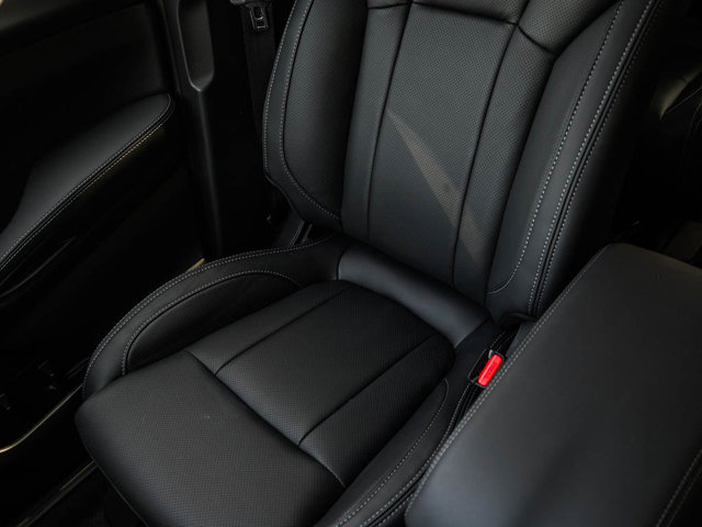 2025 Subaru Ascent Touring Image 9 of 26