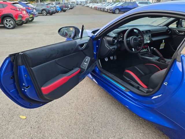 2025 Subaru BRZ Limited Image 16 of 35