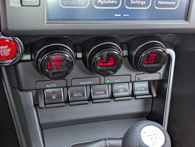 Vehicle image 18 of 21