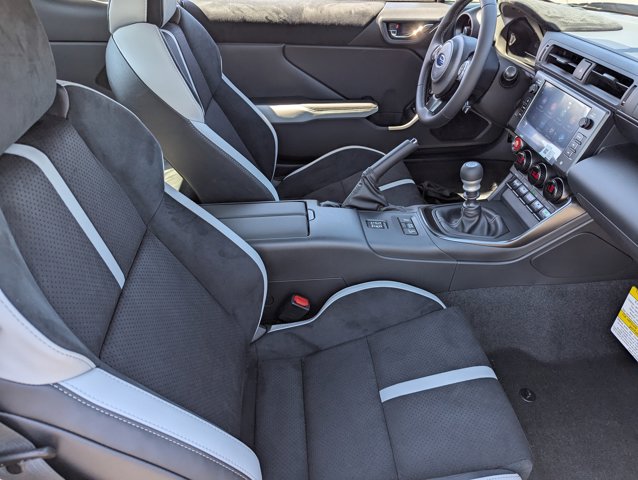 Vehicle image 11 of 22