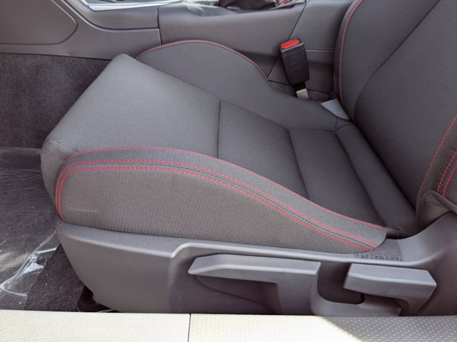 Vehicle image 19 of 23