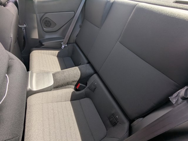 Vehicle image 16 of 23