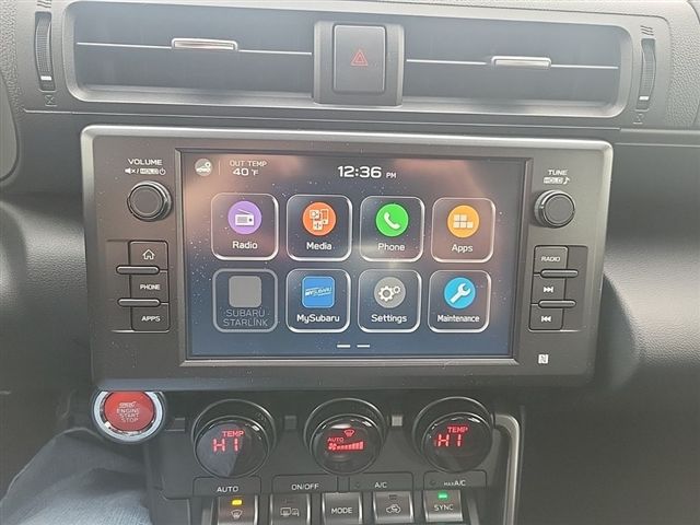 Vehicle image 16 of 18