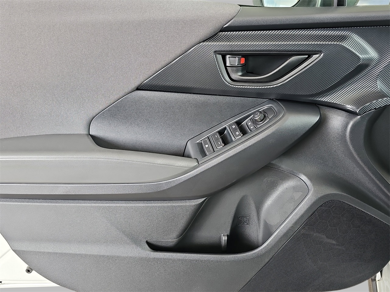 2025 Subaru Crosstrek Base Image 23 of 33