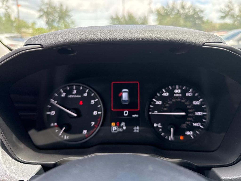 2025 Subaru Crosstrek Base Image 17 of 37