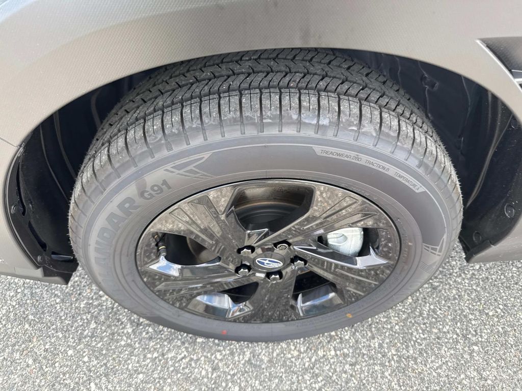 2025 Subaru Crosstrek Base Image 8 of 37