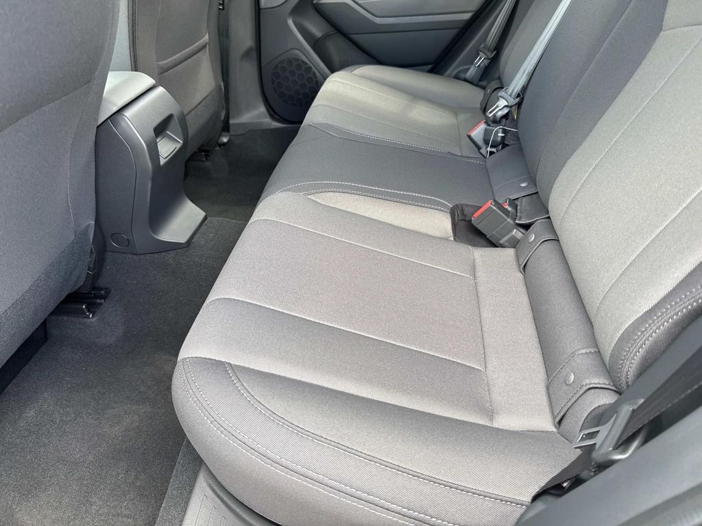 2025 Subaru Crosstrek Base Image 12 of 37