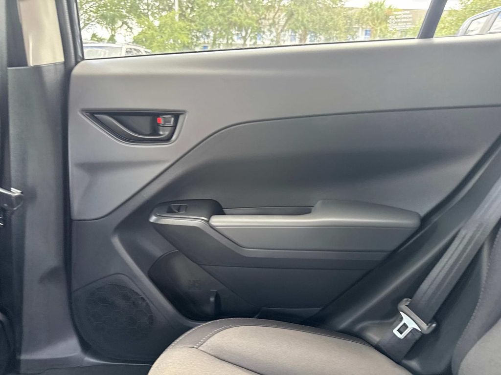 2025 Subaru Crosstrek Base Image 33 of 37