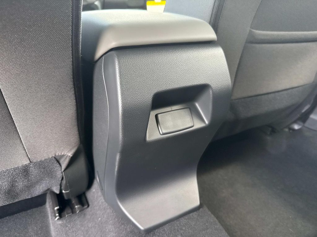 2025 Subaru Crosstrek Base Image 26 of 37