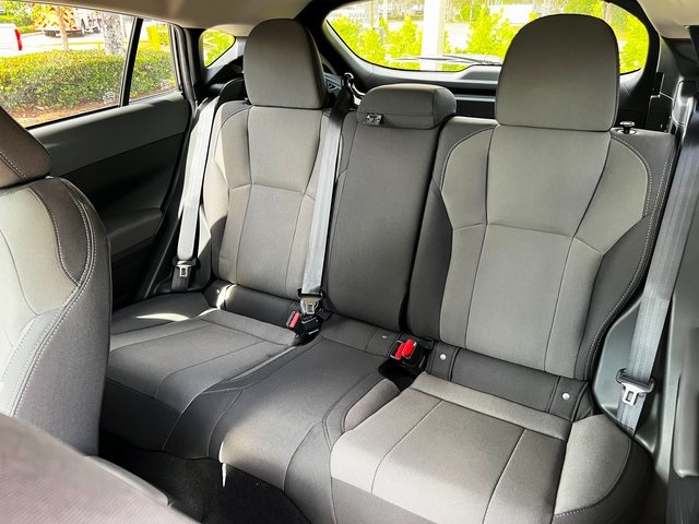 Vehicle image 12 of 21