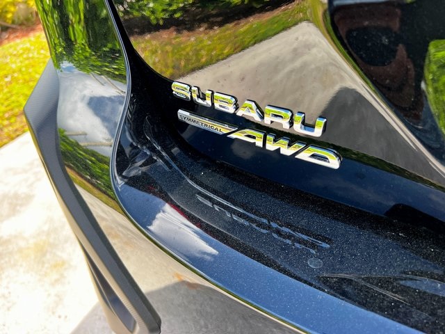 Vehicle image 7 of 21