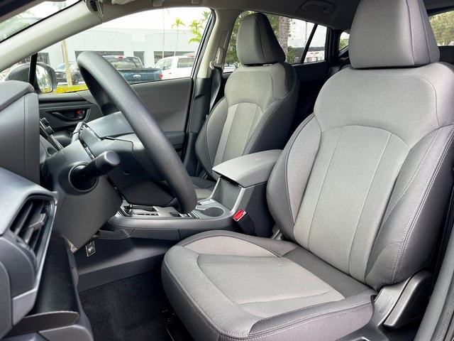 Vehicle image 11 of 21