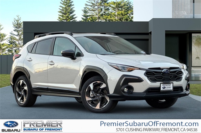 2025 Subaru Crosstrek Limited Image 3 of 24