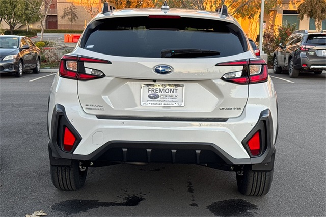 2025 Subaru Crosstrek Limited Image 6 of 24