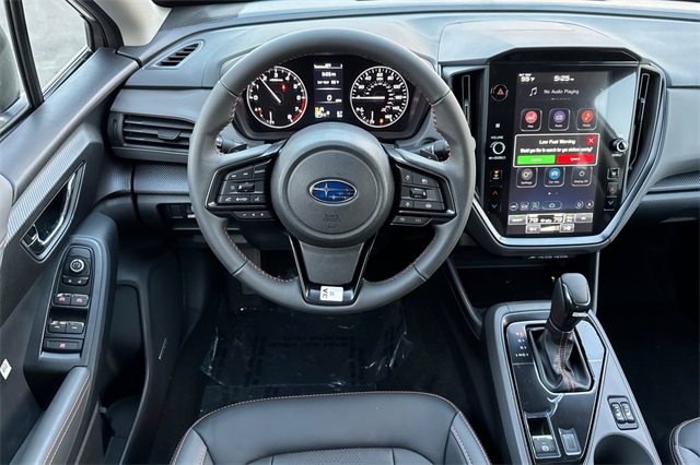 2025 Subaru Crosstrek Limited Image 11 of 24