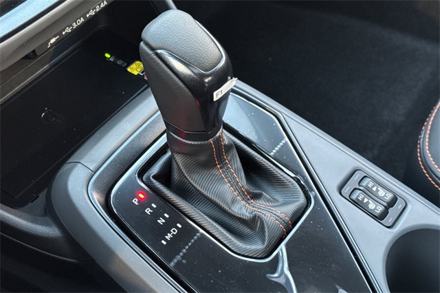 2025 Subaru Crosstrek Limited Image 19 of 24