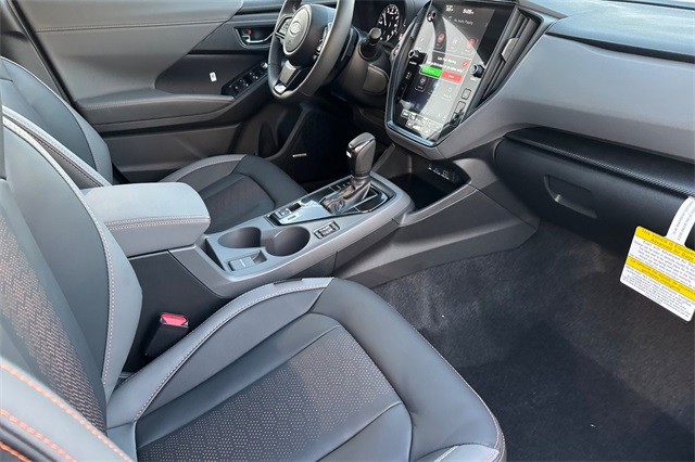 2025 Subaru Crosstrek Limited Image 9 of 24