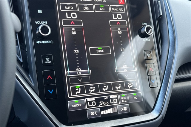 2025 Subaru Crosstrek Limited Image 17 of 24