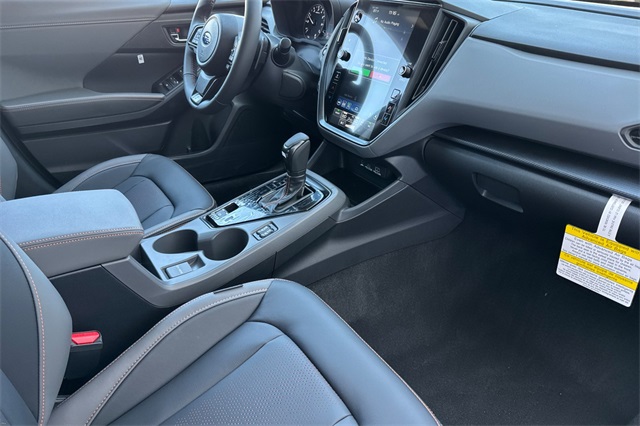 2025 Subaru Crosstrek Limited Image 11 of 24