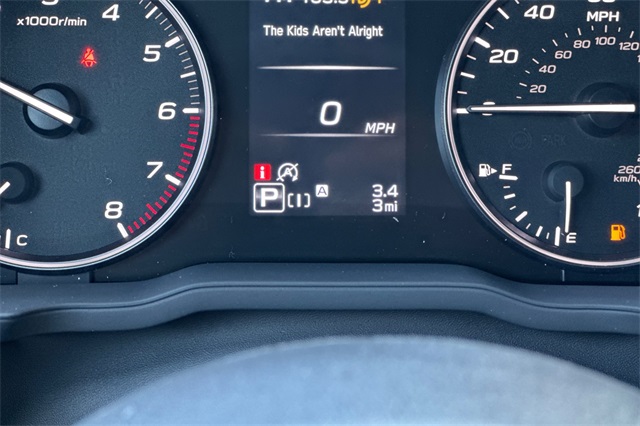 2025 Subaru Crosstrek Limited Image 14 of 24