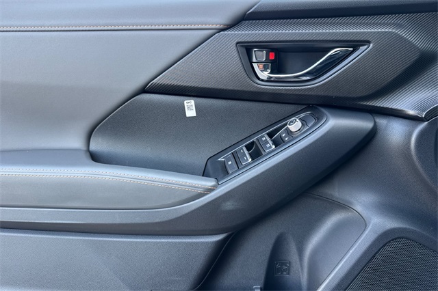 2025 Subaru Crosstrek Limited Image 19 of 24