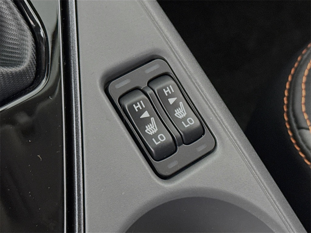 Vehicle image 18 of 29