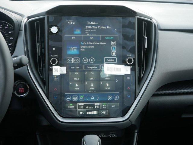 2025 Subaru Crosstrek Limited Image 9 of 13