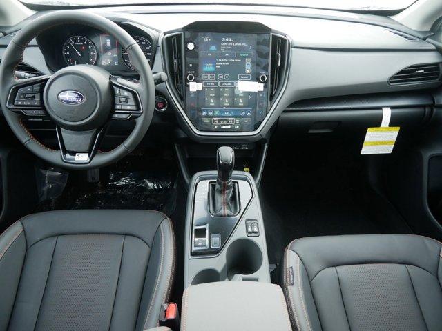 2025 Subaru Crosstrek Limited Image 8 of 13