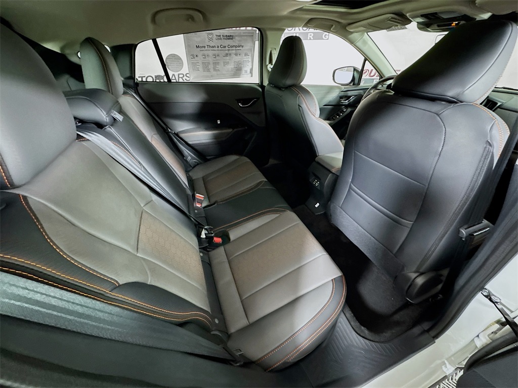 Vehicle image 29 of 34