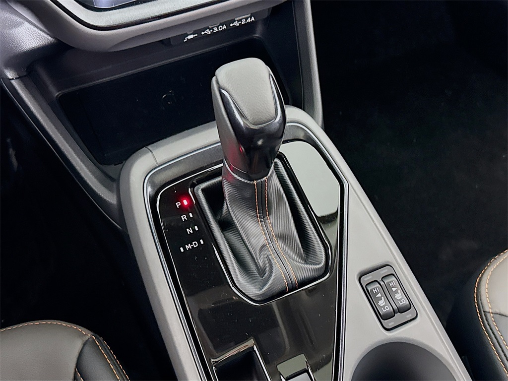 Vehicle image 17 of 34