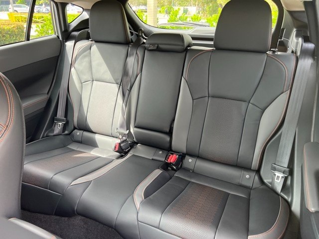 Vehicle image 10 of 21