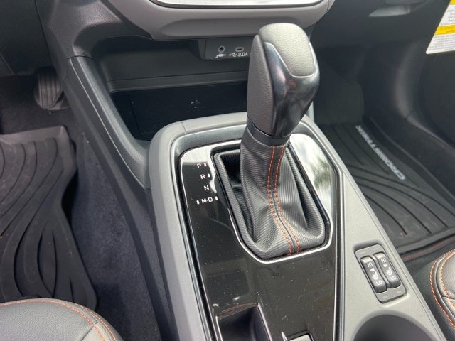 Vehicle image 14 of 21