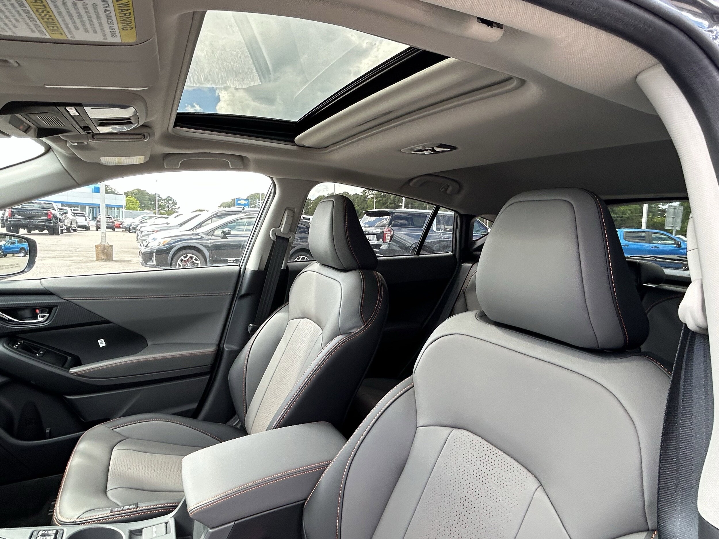 Vehicle image 24 of 31
