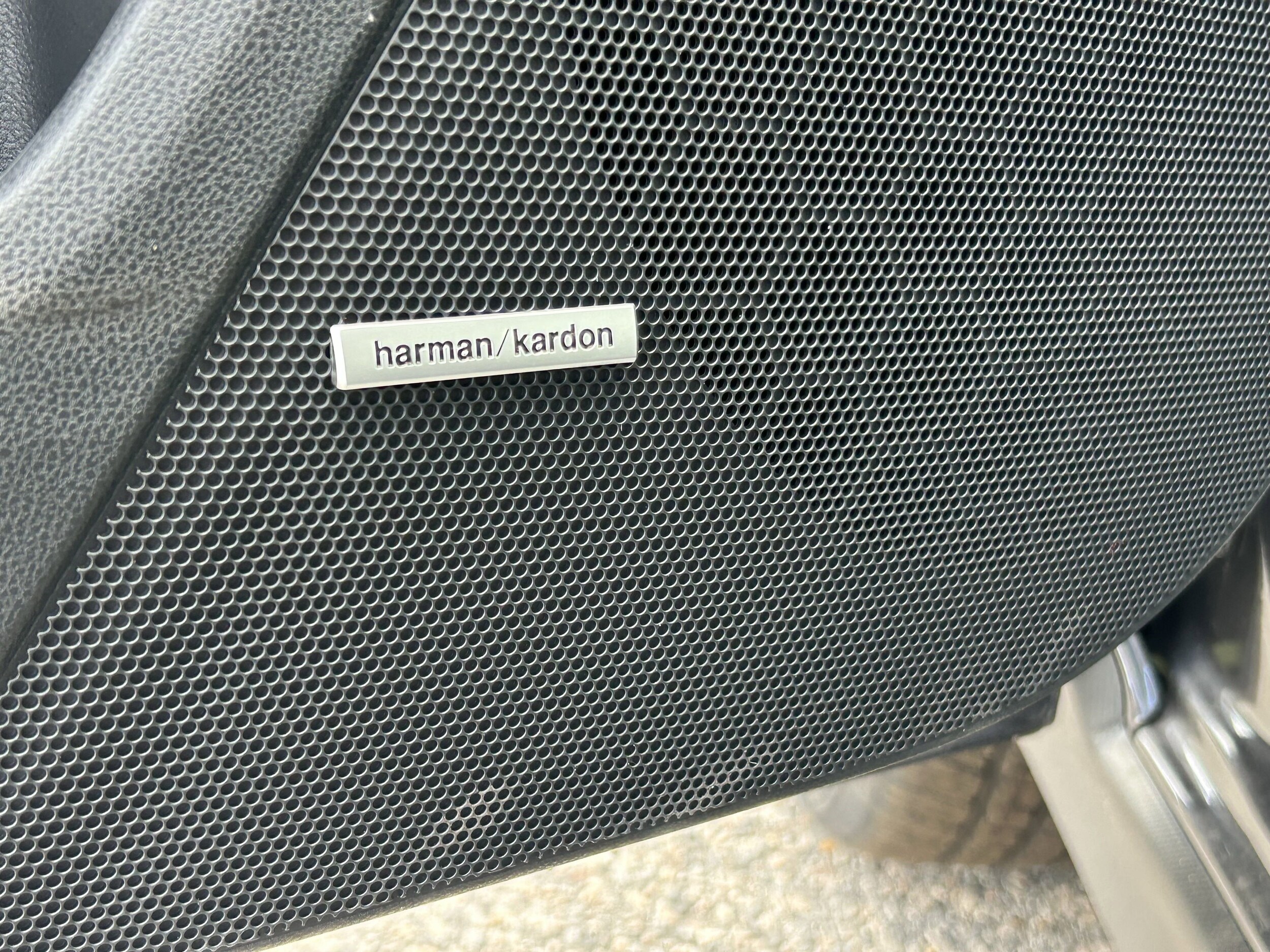 Vehicle image 15 of 31