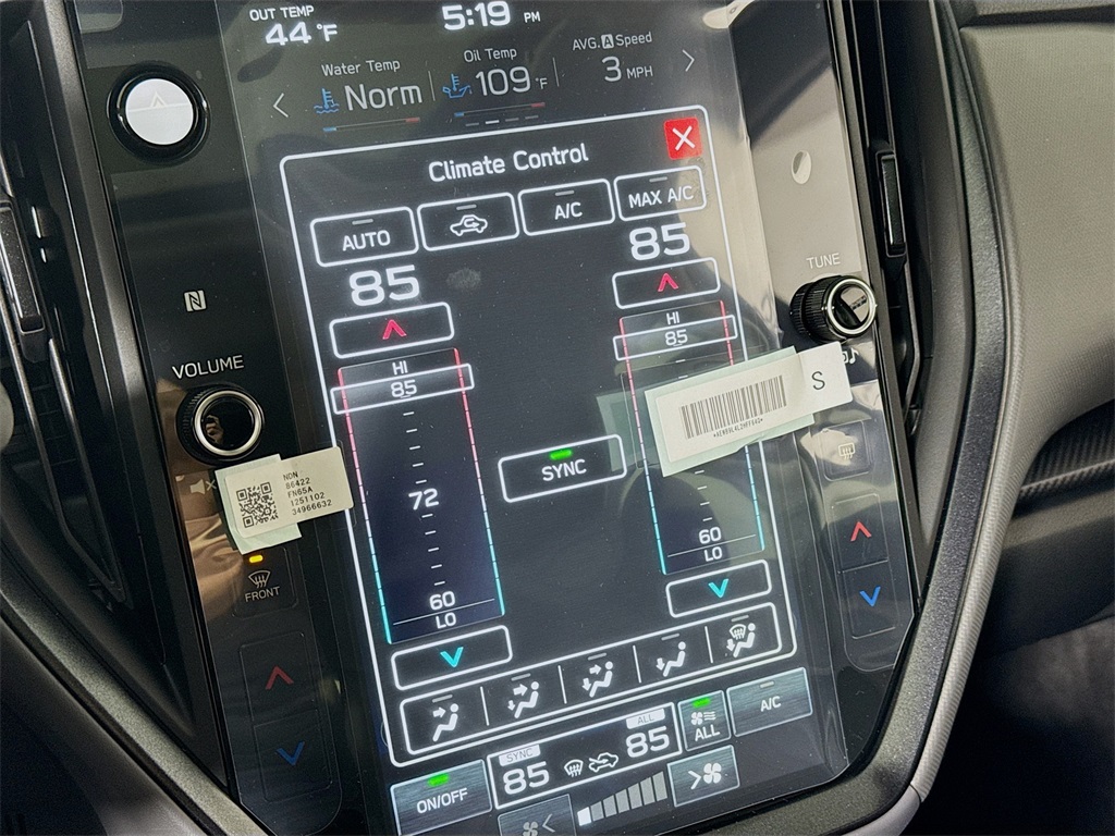 Vehicle image 14 of 31
