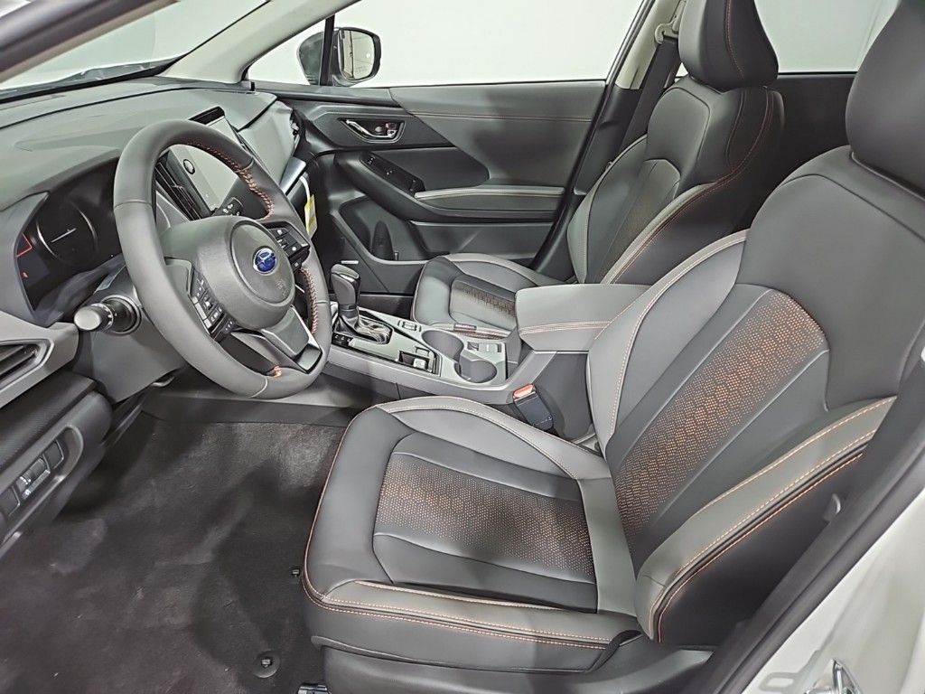 Vehicle image 9 of 29