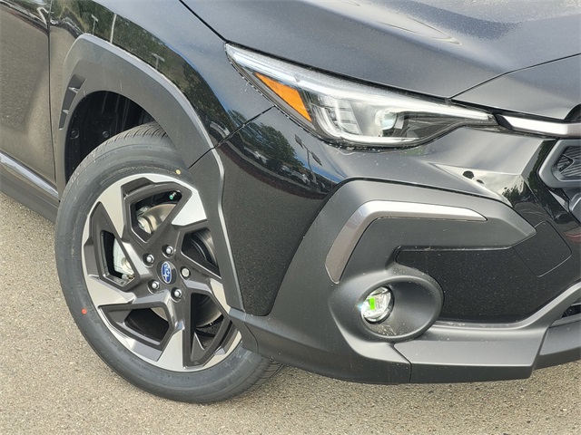 2025 Subaru Crosstrek Limited Image 6 of 15