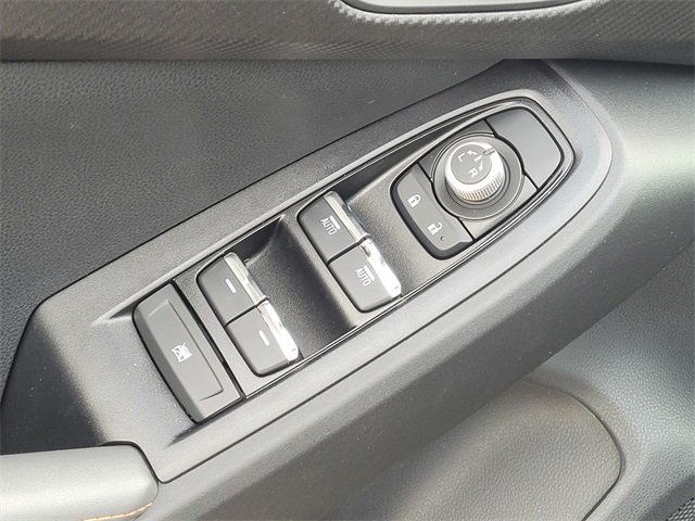 2025 Subaru Crosstrek Limited Image 11 of 15