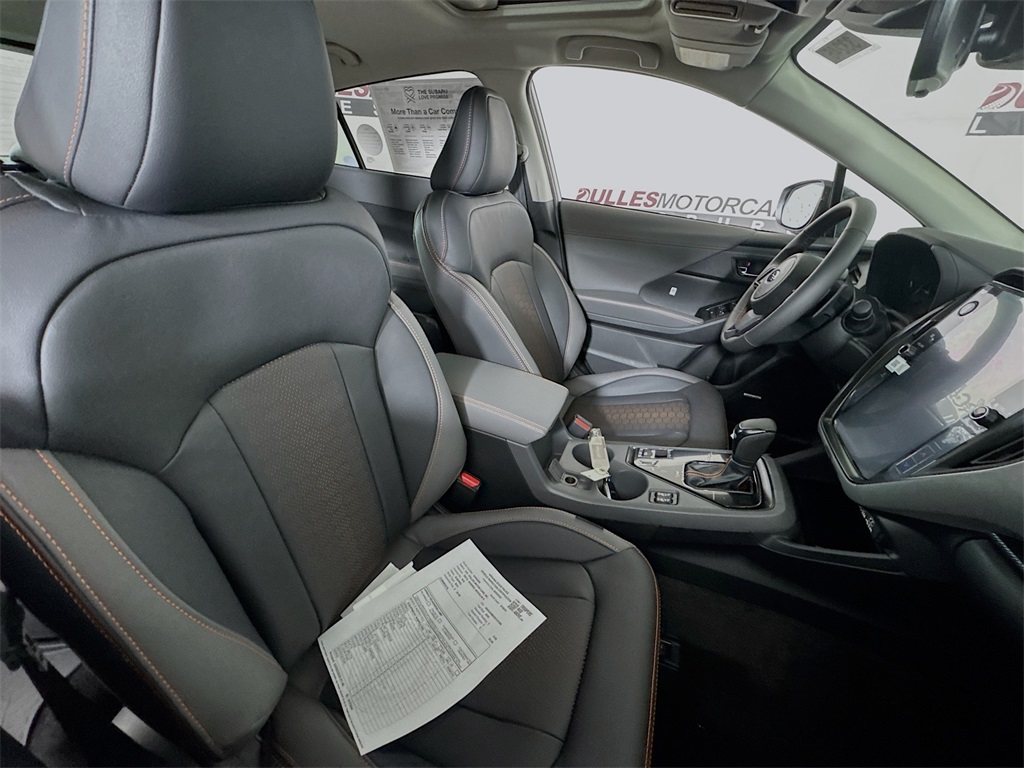 Vehicle image 27 of 31