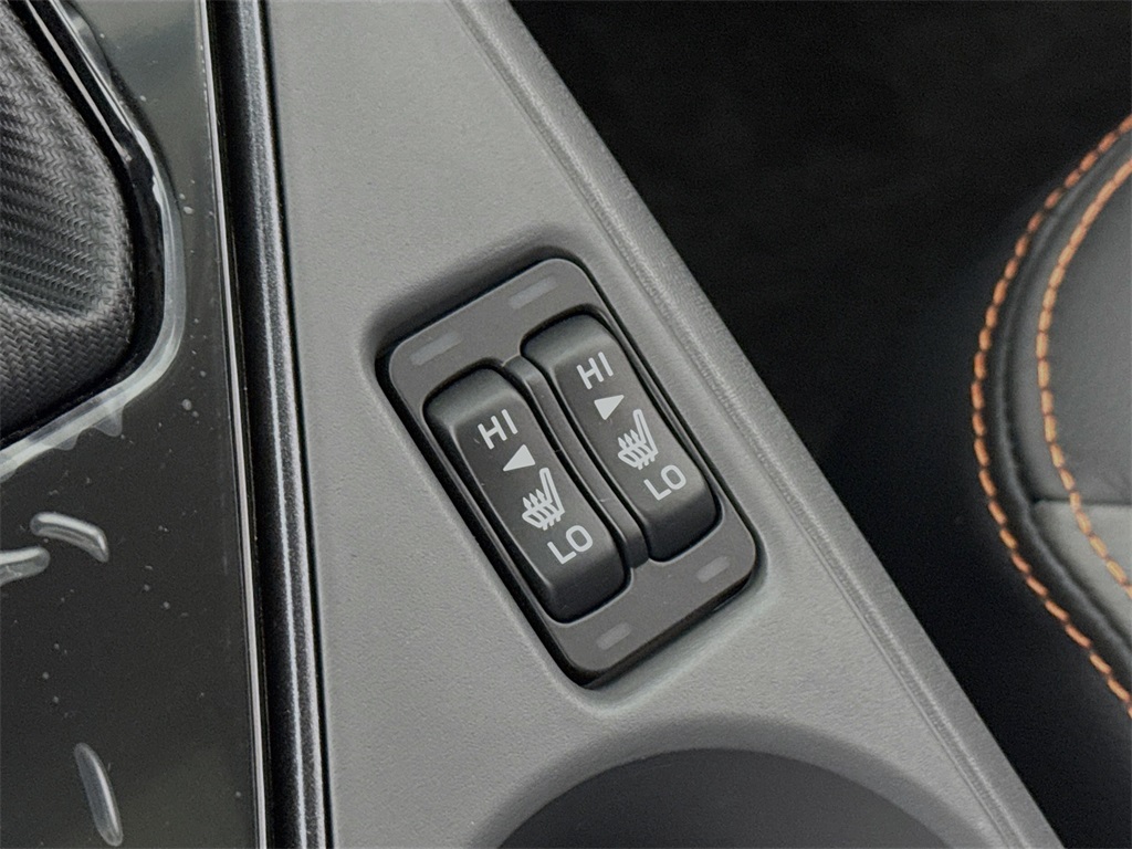 Vehicle image 19 of 31