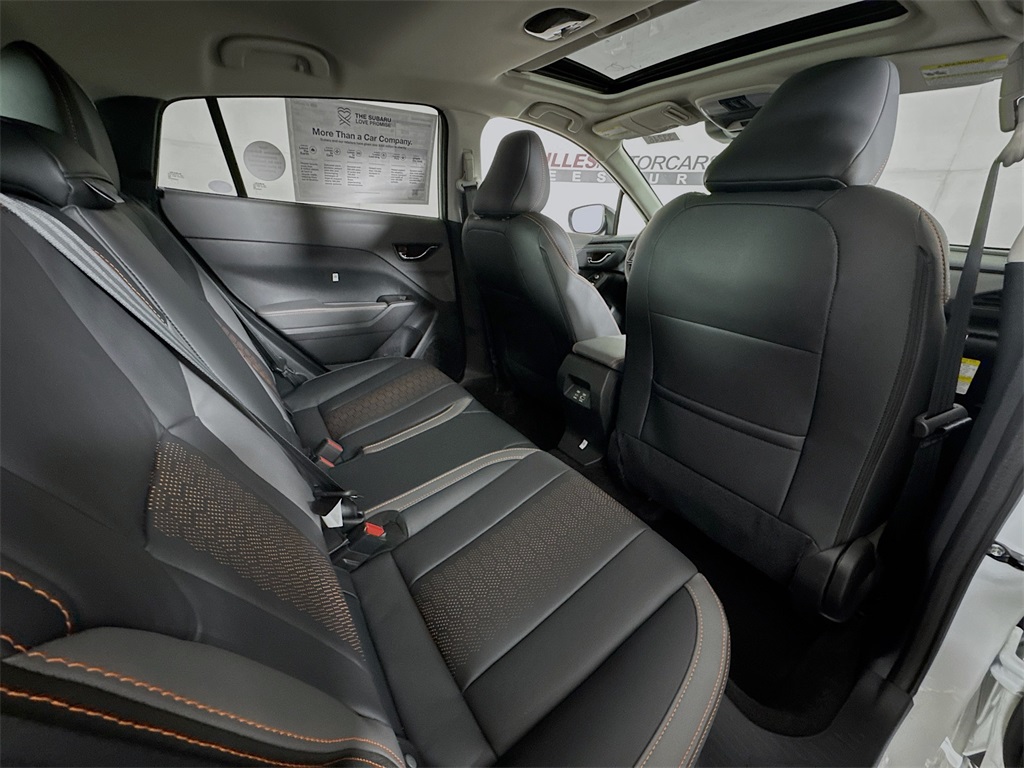 Vehicle image 26 of 31