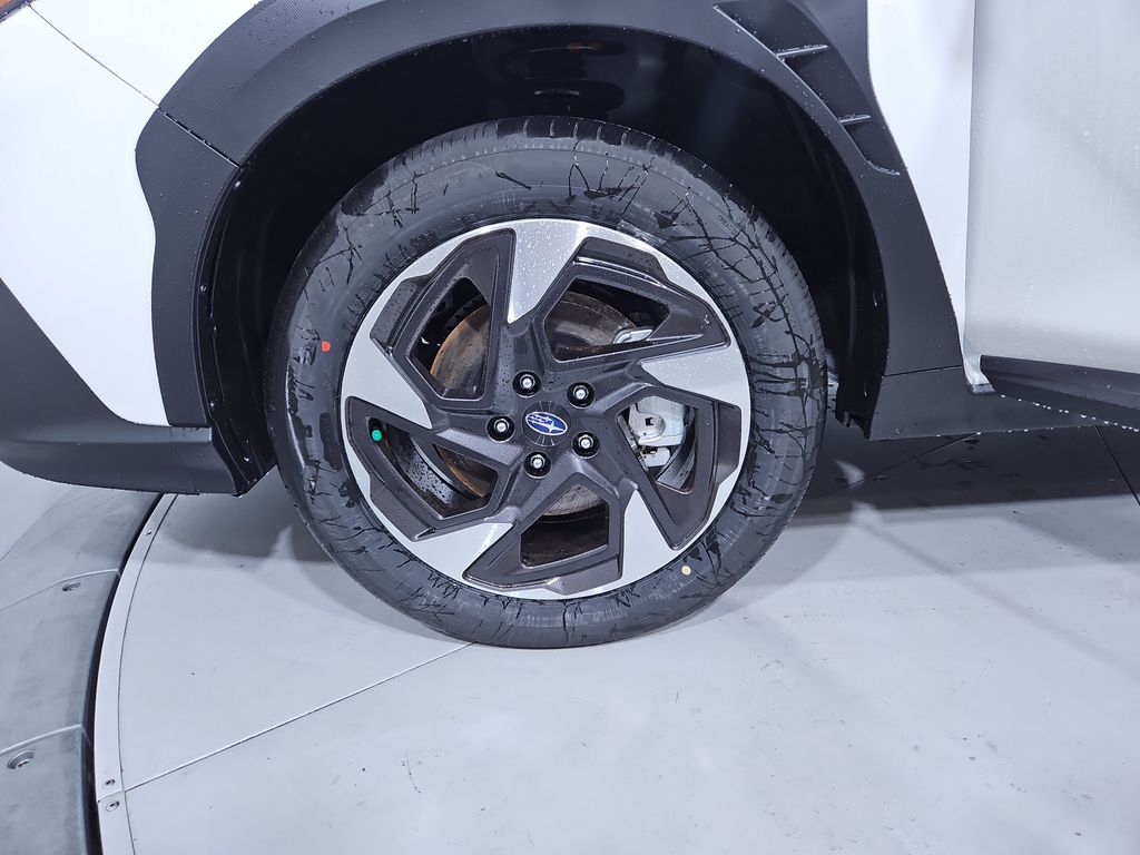 Vehicle image 26 of 29